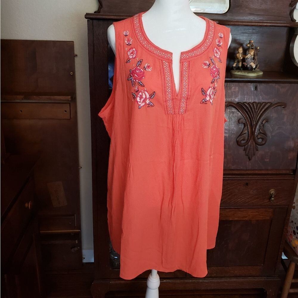 WHISPERS NEW York Pullover sleeveless Tunic‎ , Size 1X embroidered floral NWT